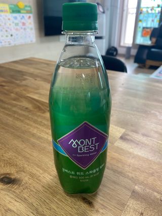 몽베스트 Montbest with Sparkling water Plain 20병 — 5점을 준 리뷰어가 2022년 6월 올린 사용 사진