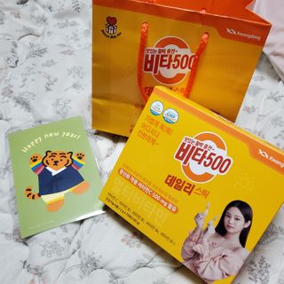 광동제약 [광동] 비타500데일리스틱 70포X2개 + 뚱랑이엽서 + 쇼핑백 증정 — 5점을 준 리뷰어가 2022년 1월 올린 사용 사진