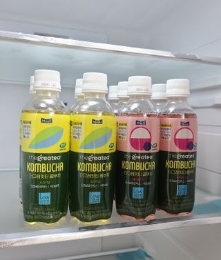 더그레잇티 콤부차 [매일유업] 더그레잇티 44kcal 콤부차 300ml *12개입 (오리지널 6개+베리리치 6개) — 5점을 준 리뷰어가 2023년 8월 올린 사용 사진