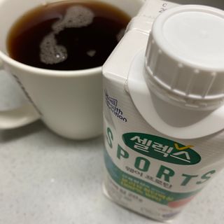 셀렉스스포츠 셀렉스 스포츠 웨이 프로틴 복숭아_ 330ml x 12팩 — 5점을 준 리뷰어가 2021년 8월 올린 사용 사진
