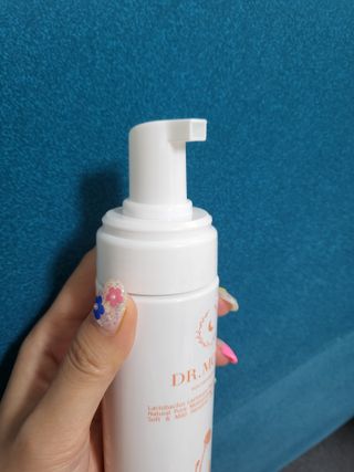 MF프리 [닥터문] 유산균 락토케어 질경초 여성청결제 200ml (폼타입) — 5점을 준 리뷰어가 2022년 7월 올린 사용 사진