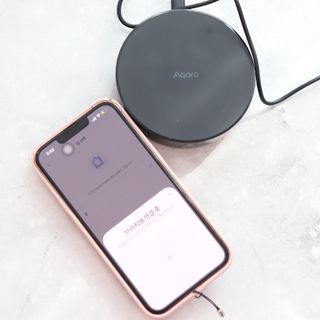 아카라 집 밖에서도 집 안을 돌봐주는 스마트 리모컨 — 5점을 준 리뷰어가 2022년 6월 올린 사용 사진