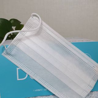 [심폐소생소] 오늘의마스크 KF-AD 비말차단 황사 여름용 마스크 — 5점을 준 리뷰어가 2021년 8월 올린 사용 사진