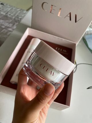 프리마인 바르기만 하면 철벽 스킨케어+24시간 마스크팩 효과. 셀라브 리제너레이팅 시스템 부스터+크림 세트 — 5점을 준 리뷰어가 2023년 5월 올린 사용 사진