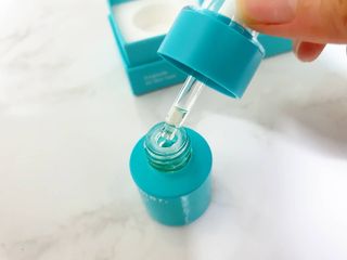아로메르 리바이탈라이징 블루밍 앰플 10ml x 4ea — 5점을 준 리뷰어가 2021년 8월 올린 사용 사진