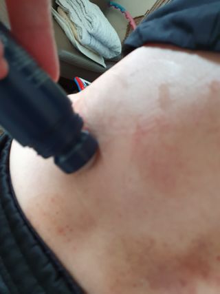 [바록스] 류현진 올인원 바디릴렉싱 몬스터겔 50ml — 5점을 준 리뷰어가 2021년 3월 올린 사용 사진