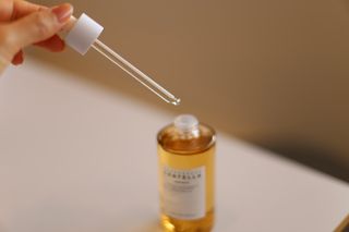 [스킨1004] 마다가스카르 센텔라 앰플 100ml — 5점을 준 리뷰어가 2024년 5월 올린 사용 사진