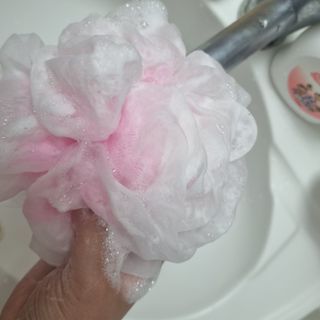 벨먼 내추럴스파 수분광채 스크럽 바디워시 600ml 5종 — 5점을 준 리뷰어가 2022년 5월 올린 사용 사진
