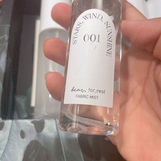 디어포레스트 [5개세트] 숲속의 하루 패브릭미스트 (섬유향수/ 룸스프레이) 50ml 5개 — 4점을 준 리뷰어가 2022년 8월 올린 사용 사진