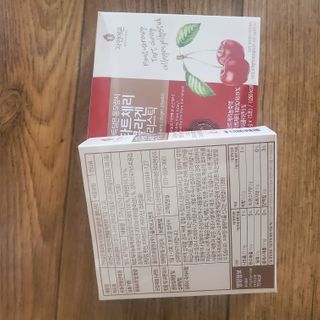 자연에온 가득담은 몽모랑시 타트체리 콜라겐 젤리스틱 — 5점을 준 리뷰어가 2021년 1월 올린 사용 사진