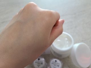 ㈜라이프투게더 로코블란코 이미디어트리 더블유크림 — 5점을 준 리뷰어가 2020년 12월 올린 사용 사진
