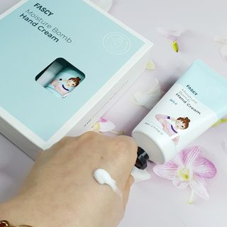 파시 FASCY 高保湿ハンドクリーム40ml+80ml セット — 5점을 준 리뷰어가 2021년 7월 올린 사용 사진