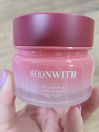 SOONWITH 바이오 수퍼 아쿠아 하이드로 젤 크림 — 5점을 준 리뷰어가 2021년 5월 올린 사용 사진