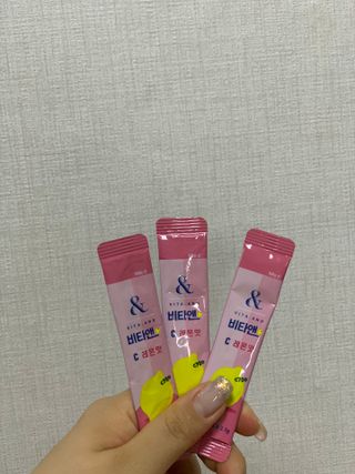 비타앤C 레몬맛, 망고맛 — 4.5점을 준 리뷰어가 2021년 5월 올린 사용 사진