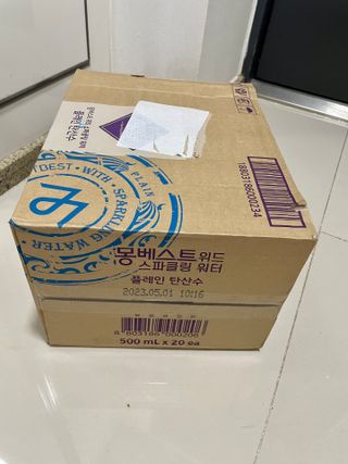 몽베스트 Montbest with Sparkling water Plain 20병 — 5점을 준 리뷰어가 2022년 8월 올린 사용 사진