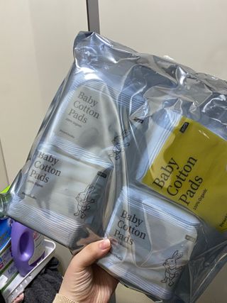 디어엘로디 프리미엄 유기농 유아 솜티슈 40매 3Pack +60매 1Pack 혼합형 — 5점을 준 리뷰어가 2021년 4월 올린 사용 사진