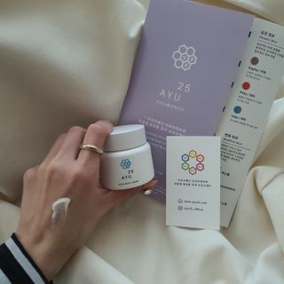 AYU25[아유트웬티파이브]다마스크로즈워터 베이스 천연 수분 촉촉 크림 — 4점을 준 리뷰어가 2021년 4월 올린 사용 사진