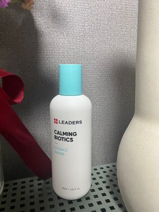리더스코스메틱 리더스 카밍 바이오틱스 에센스 워터 — 5점을 준 리뷰어가 2021년 4월 올린 사용 사진