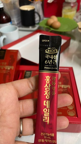 광동생활건강 광동 명품 홍삼정데일리 10mL x 30포 — 5점을 준 리뷰어가 2023년 4월 올린 사용 사진