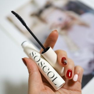 더소설 소설 블랙아이래쉬 세럼 10g(SOSEOL BLACK EYELASH SERUM 10g) — 5점을 준 리뷰어가 2023년 12월 올린 사용 사진