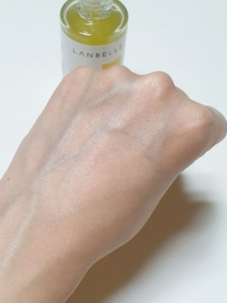 랑벨 비타 에너지 잡티 앰플 50ml 고농축 비타민, 저자극, 수분 촉촉, 미백 앰플 — 4점을 준 리뷰어가 2022년 4월 올린 사용 사진