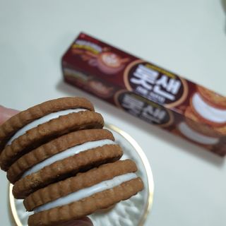 롯데제과 롯샌 카페크런치 — 5점을 준 리뷰어가 2021년 10월 올린 사용 사진