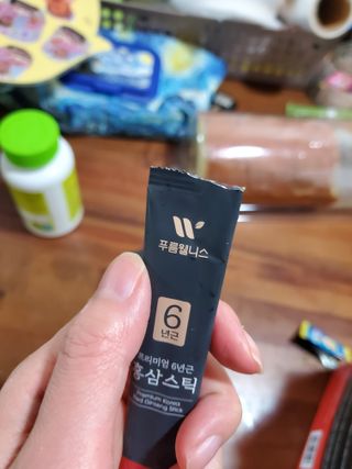 [푸름웰니스] 프리미엄 6년근 홍삼스틱 3mg x 100포 — 5점을 준 리뷰어가 2022년 4월 올린 사용 사진