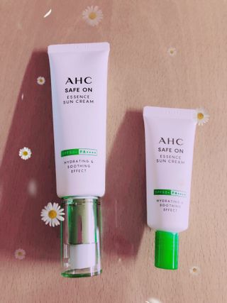 [AHC] 세이프온 에센스 선크림 올리브영 스페셜 증정 기획세트 — 5점을 준 리뷰어가 2022년 6월 올린 사용 사진