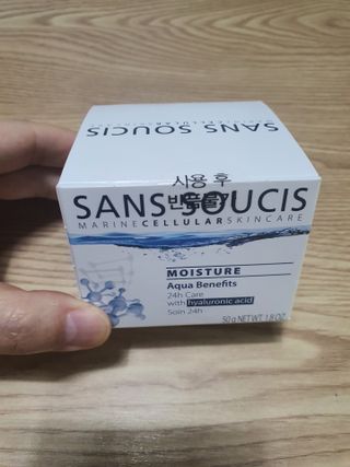 산수시 아쿠아 베네핏 24h 수부지 물광 속건조 수분크림 50ml — 5점을 준 리뷰어가 2021년 6월 올린 사용 사진
