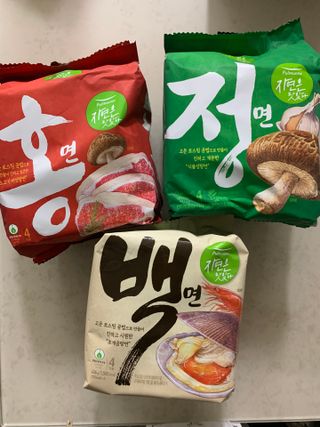 [풀무원] 자연은맛있다 정면, 백면, 홍면  세트 — 5점을 준 리뷰어가 2021년 4월 올린 사용 사진