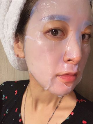 리브얼 | LIVALL 바이오셀룰로오스 마스크 레스트 앤 글로우 33ml  x 3개입 — 5점을 준 리뷰어가 2022년 7월 올린 사용 사진