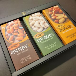 짜먹는 이지견과 짜먹는 이지아몬드, 짜먹는 이지허니피넛, 짜먹는 이지캐슈넛 각 10g X  10포 — 4.5점을 준 리뷰어가 2021년 3월 올린 사용 사진