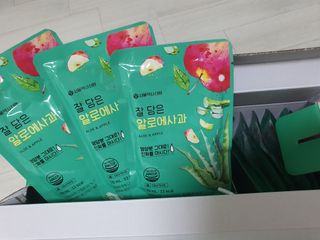 서울약사신협 잘 담은 알로애사과_70ml x 30포 — 4.5점을 준 리뷰어가 2021년 10월 올린 사용 사진