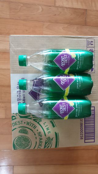 몽베스트 Montbest with Sparkling water Plain 20병 — 5점을 준 리뷰어가 2023년 2월 올린 사용 사진