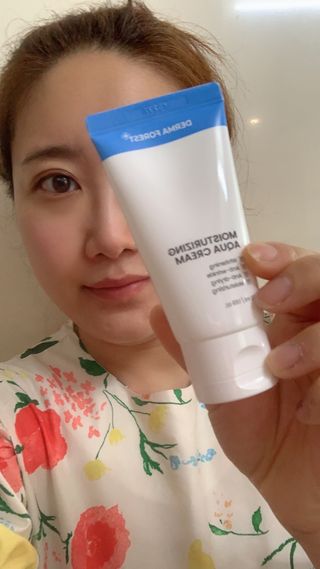 더마포레스트 모이스처라이징 아쿠아크림 / 수분크림 히알루론산 펩타이드 보습 미백 주름개선 — 5점을 준 리뷰어가 2021년 6월 올린 사용 사진