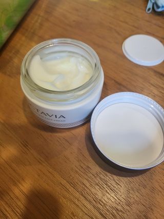 록타비아 Artisan Complete Face Cream — 3점을 준 리뷰어가 2024년 3월 올린 사용 사진