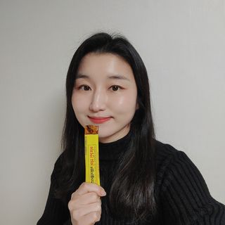 자연에온 경남제약 비타민 쉬머 저분자콜라겐 20g x 30포 — 4점을 준 리뷰어가 2021년 12월 올린 사용 사진