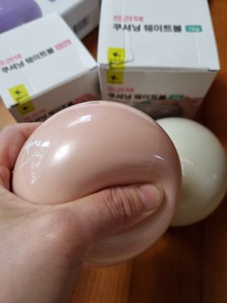 트라택 쿠셔닝 웨이트볼 0.5kg + 1kg SET — 4점을 준 리뷰어가 2022년 6월 올린 사용 사진