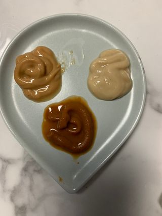 짜먹는 이지견과 짜먹는 이지아몬드, 짜먹는 이지허니피넛, 짜먹는 이지캐슈넛 각 10g X  10포 — 5점을 준 리뷰어가 2021년 1월 올린 사용 사진