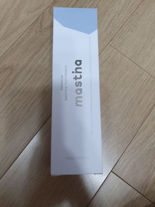매스티나 프리미엄 매스티스 치약 — 5점을 준 리뷰어가 2021년 5월 올린 사용 사진