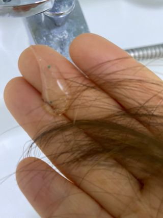 모두발라 마이크로 비타캡슐 탈모샴푸 — 5점을 준 리뷰어가 2021년 12월 올린 사용 사진