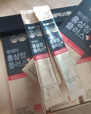 서울약사신협_투데이홍삼정플러스스틱_10g x 60포 — 4점을 준 리뷰어가 2021년 7월 올린 사용 사진