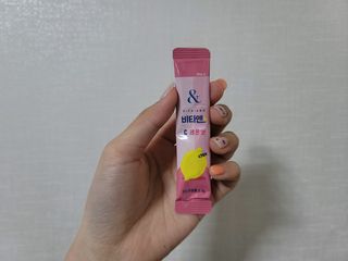 비타앤C 레몬맛, 망고맛 — 5점을 준 리뷰어가 2021년 5월 올린 사용 사진