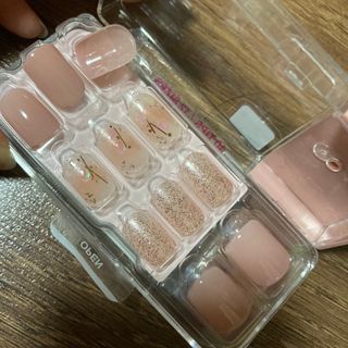 데싱디바 매직프레스 레귤러 스퀘어_6종 중 택 1 — 5점을 준 리뷰어가 2021년 9월 올린 사용 사진