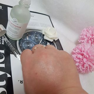오투에니원 갈락토미세스 리바이탈라이징 프리미엄 화이트닝 에센스 50ml — 5점을 준 리뷰어가 2022년 12월 올린 사용 사진