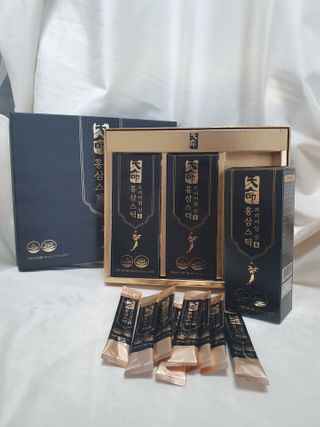 헬스업_천명진프리미엄홍삼스틱_10ml x 30포 — 5점을 준 리뷰어가 2021년 3월 올린 사용 사진