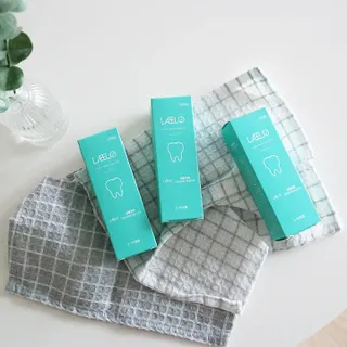 치과에서 쓰는 치약 _ 라벨제로 저불소 꼬마, 키즈, 유아, 베이비, 주니어 안전한 어린이치약 — 5점을 준 리뷰어가 2022년 11월 올린 사용 사진