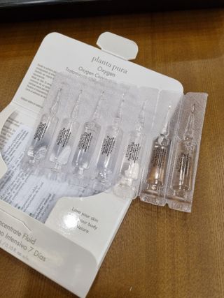 유니베르소 산소앰플 7일 집중케어 앰플 — 5점을 준 리뷰어가 2021년 8월 올린 사용 사진