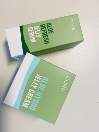 김정문알로에 큐어 큐어 알로에 리프레쉬 젤리 세럼, 큐어 알로에 하이드로 젤리 크림 — 4점을 준 리뷰어가 2021년 2월 올린 사용 사진
