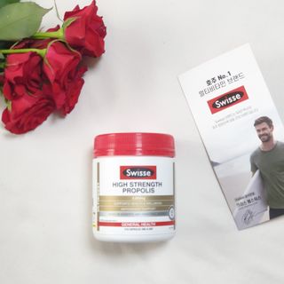 Swisse 스위스 고함량 프로폴리스 2,000mg 210정 — 5점을 준 리뷰어가 2021년 5월 올린 사용 사진